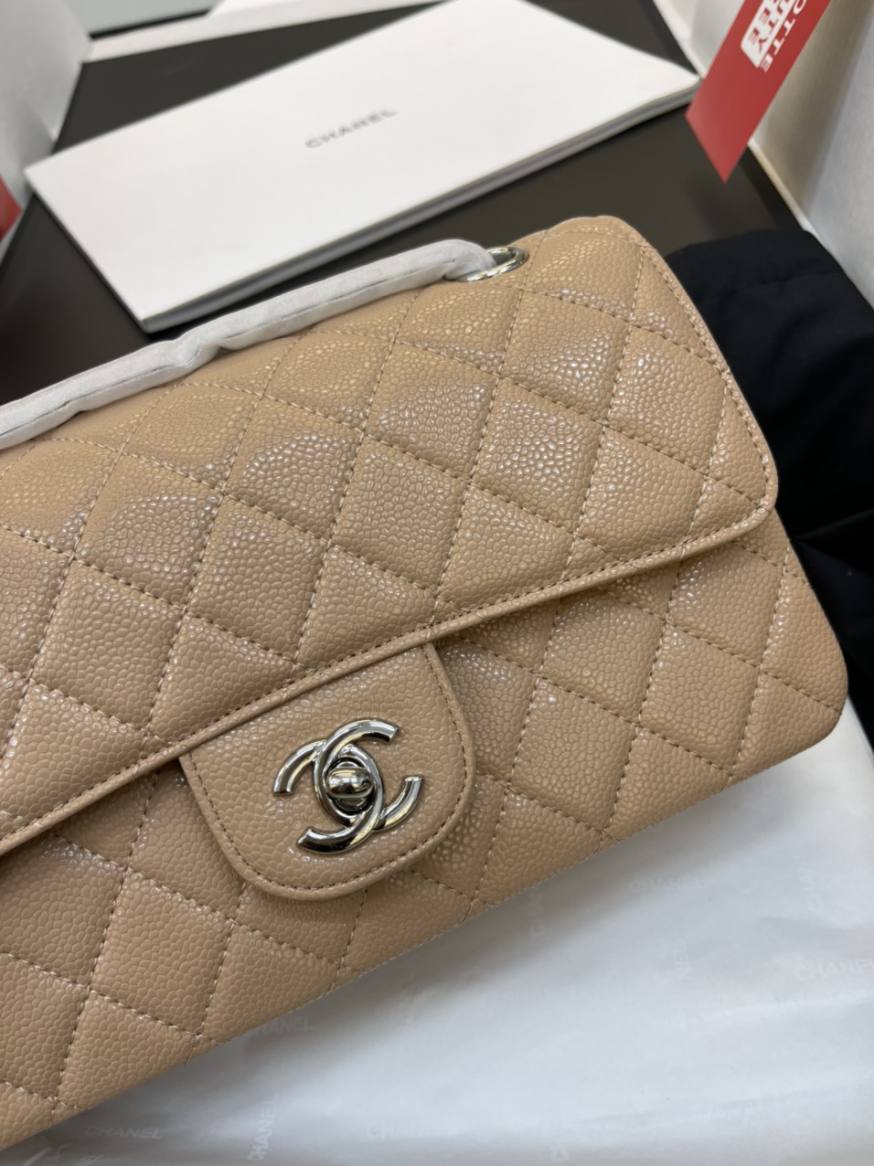 Túi xách Chanel Super Classic Medium Khóa Bạc Màu Nâu Da Hạt Size 23cm